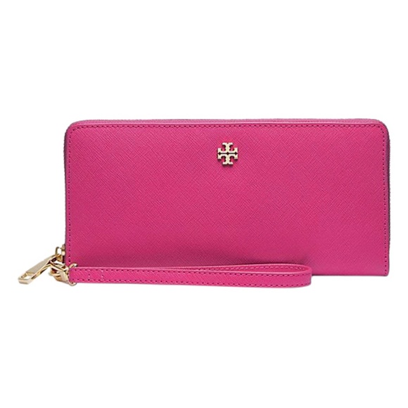 Tory Burch Handbags - NWT - Tory Burch Zip Wallet